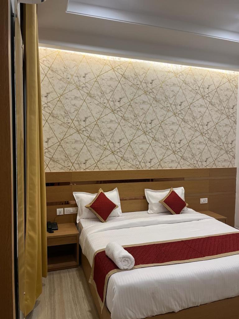 Hotel Royal Casa Lucknow Buitenkant foto
