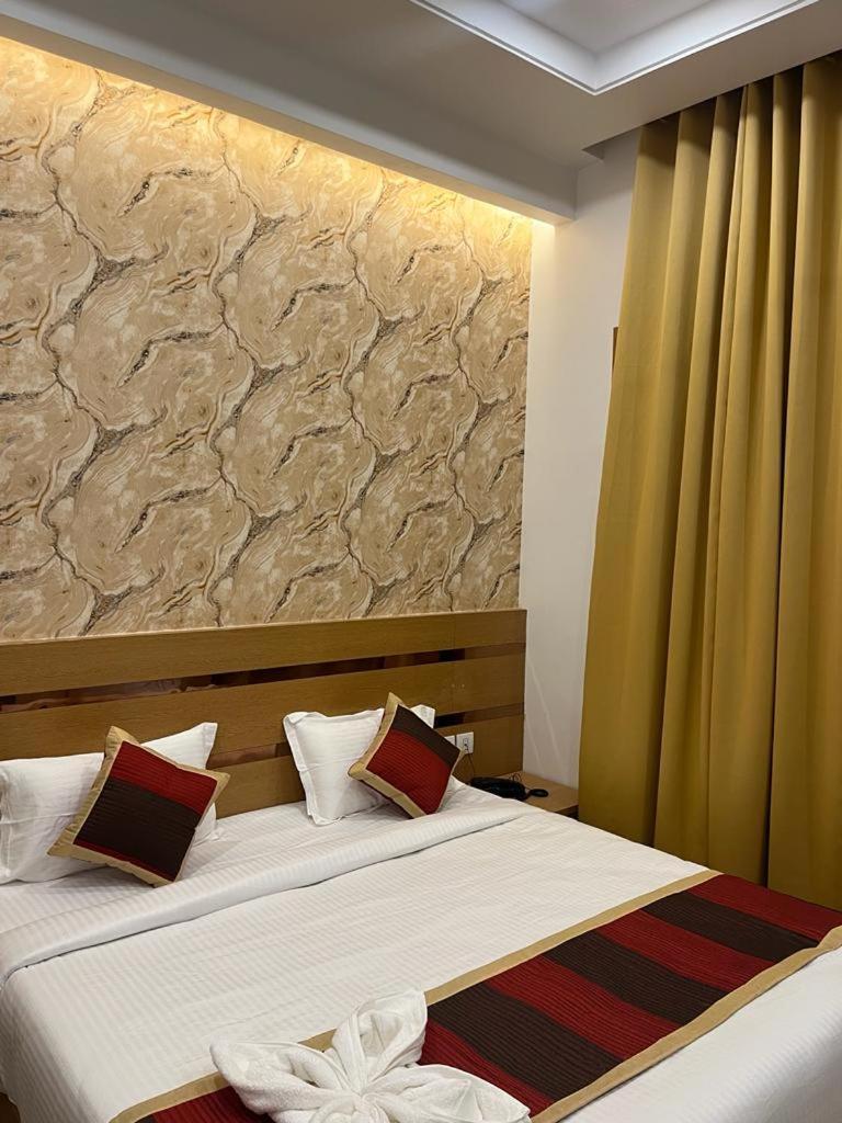 Hotel Royal Casa Lucknow Buitenkant foto