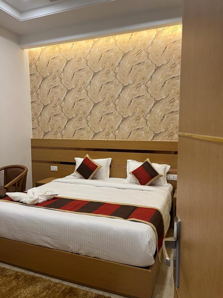 Hotel Royal Casa Lucknow Buitenkant foto