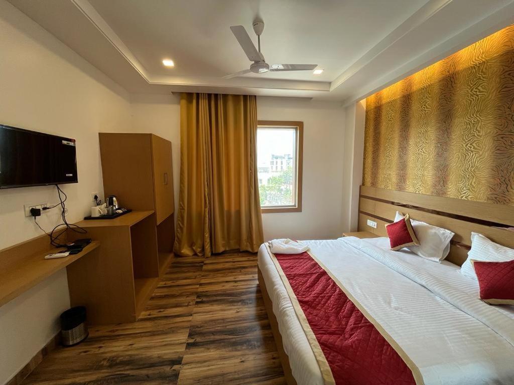 Hotel Royal Casa Lucknow Buitenkant foto