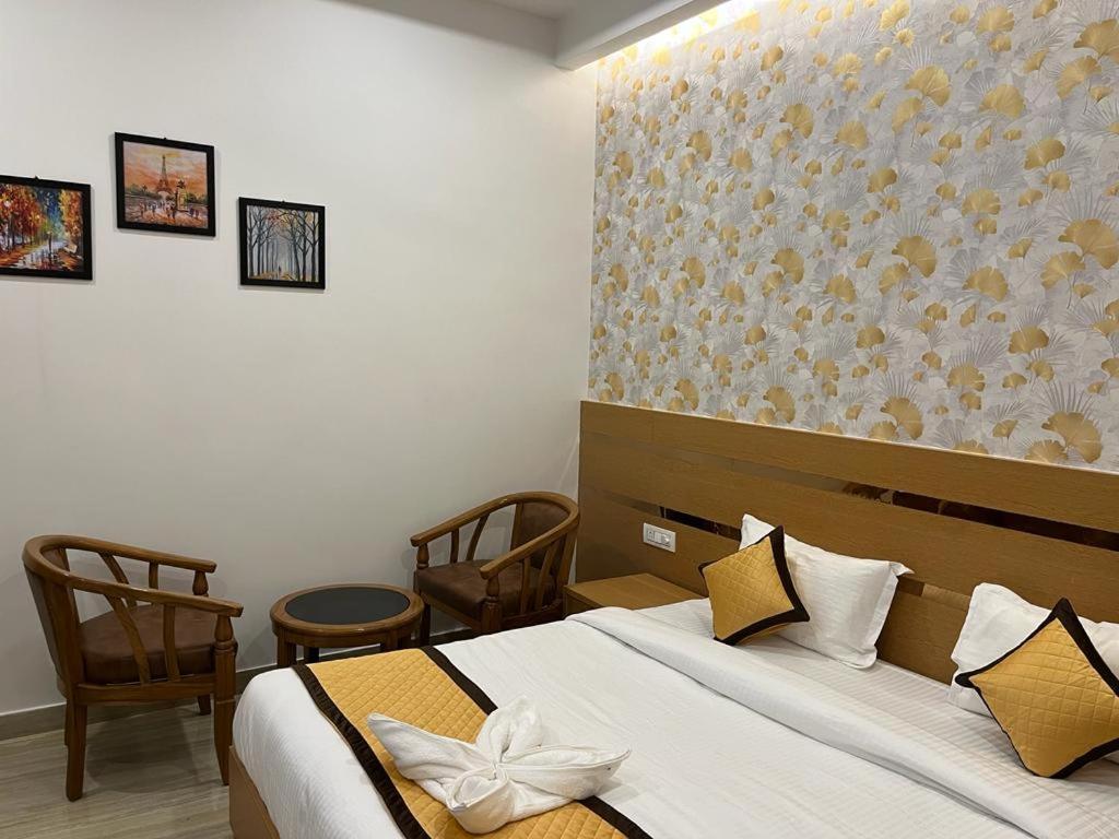 Hotel Royal Casa Lucknow Buitenkant foto