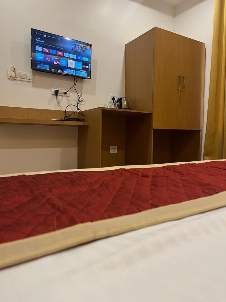 Hotel Royal Casa Lucknow Buitenkant foto
