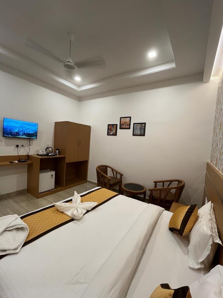 Hotel Royal Casa Lucknow Buitenkant foto