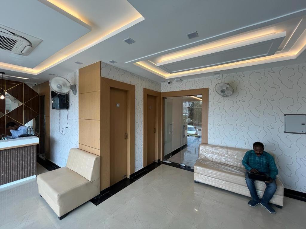Hotel Royal Casa Lucknow Buitenkant foto