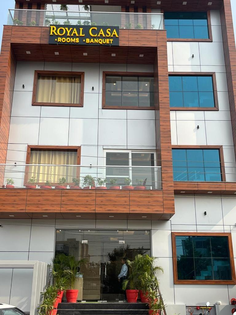 Hotel Royal Casa Lucknow Buitenkant foto