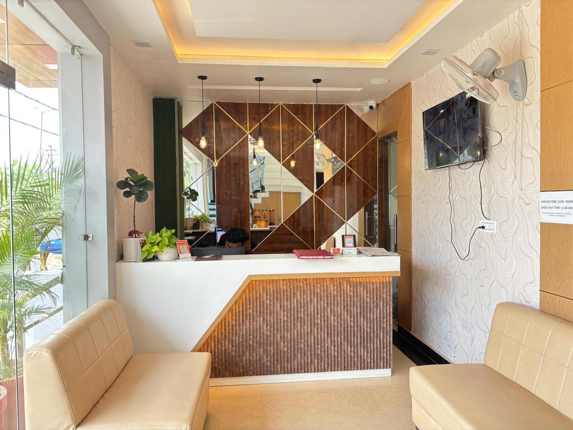 Hotel Royal Casa Lucknow Buitenkant foto